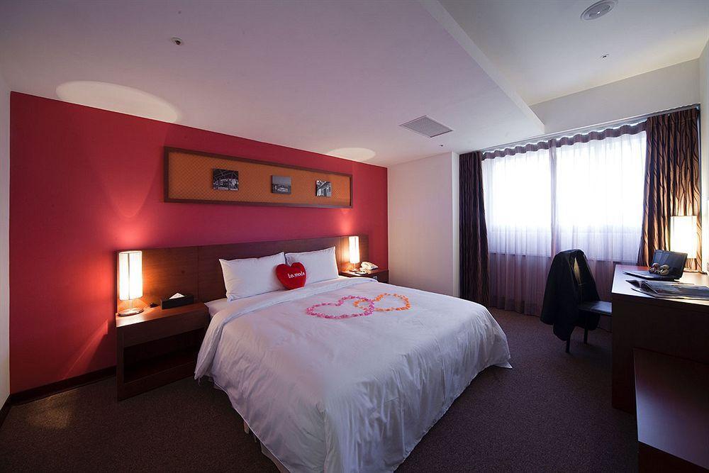 Asia Pacific Hotel Тамсуи Экстерьер фото