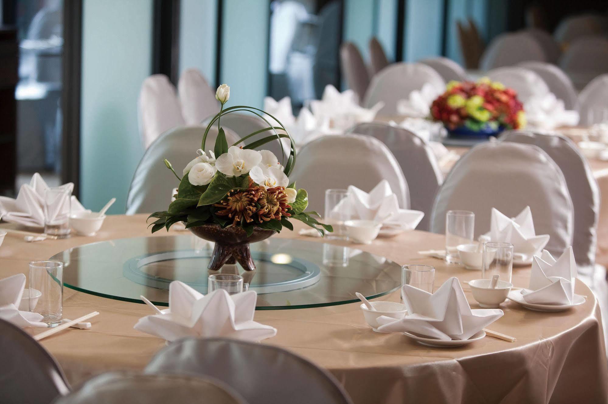 Asia Pacific Hotel Тамсуи Экстерьер фото