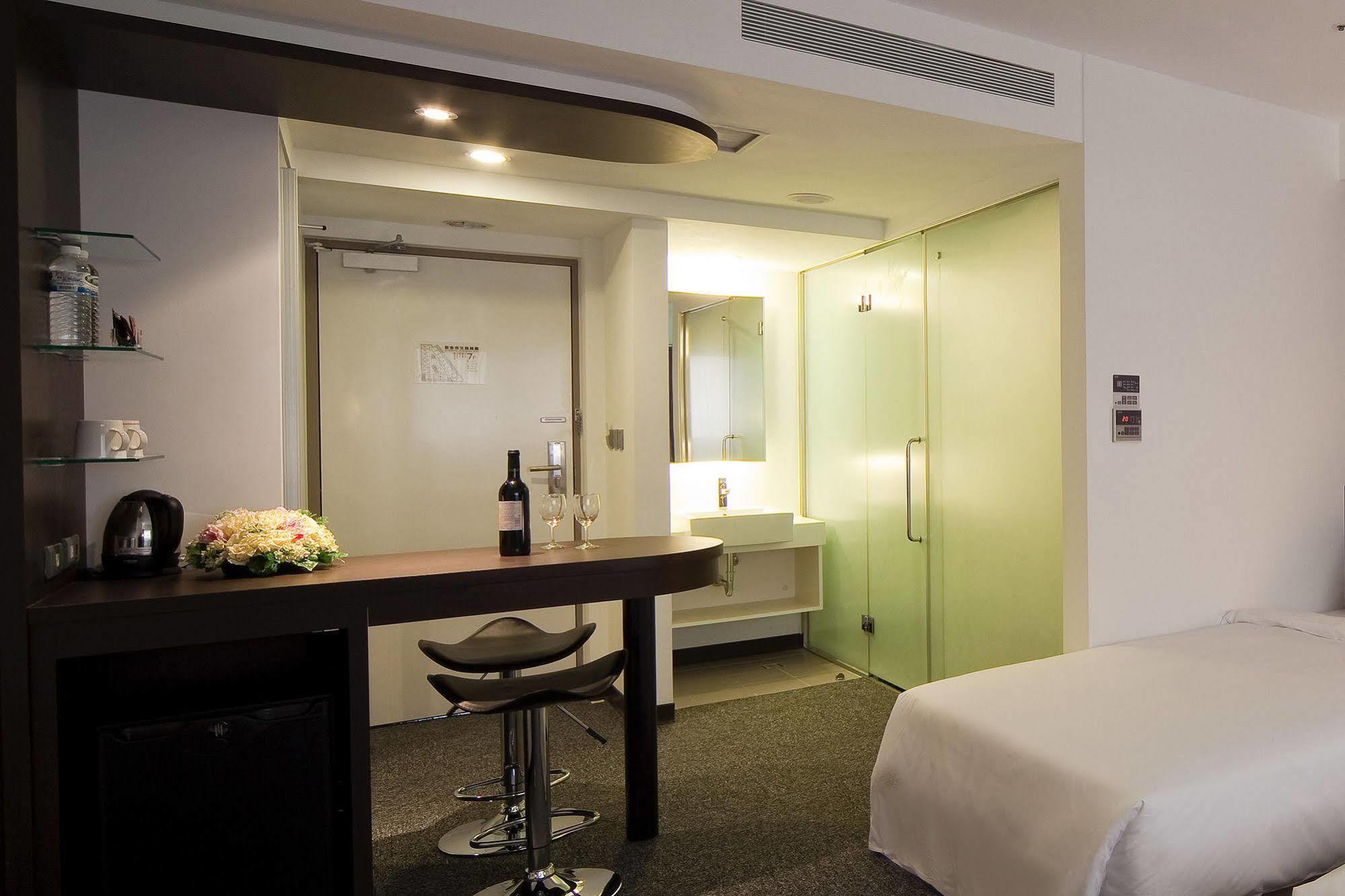 Asia Pacific Hotel Тамсуи Экстерьер фото