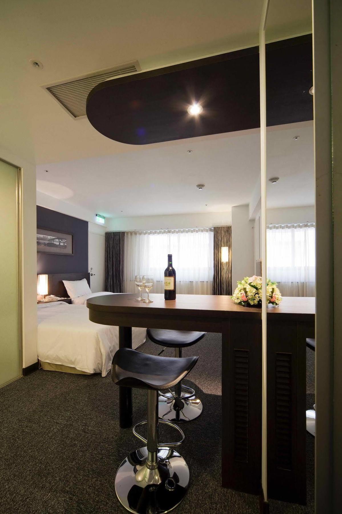 Asia Pacific Hotel Тамсуи Экстерьер фото