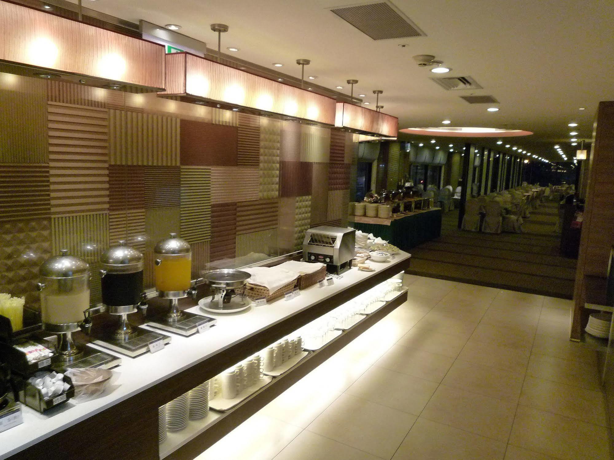 Asia Pacific Hotel Тамсуи Экстерьер фото