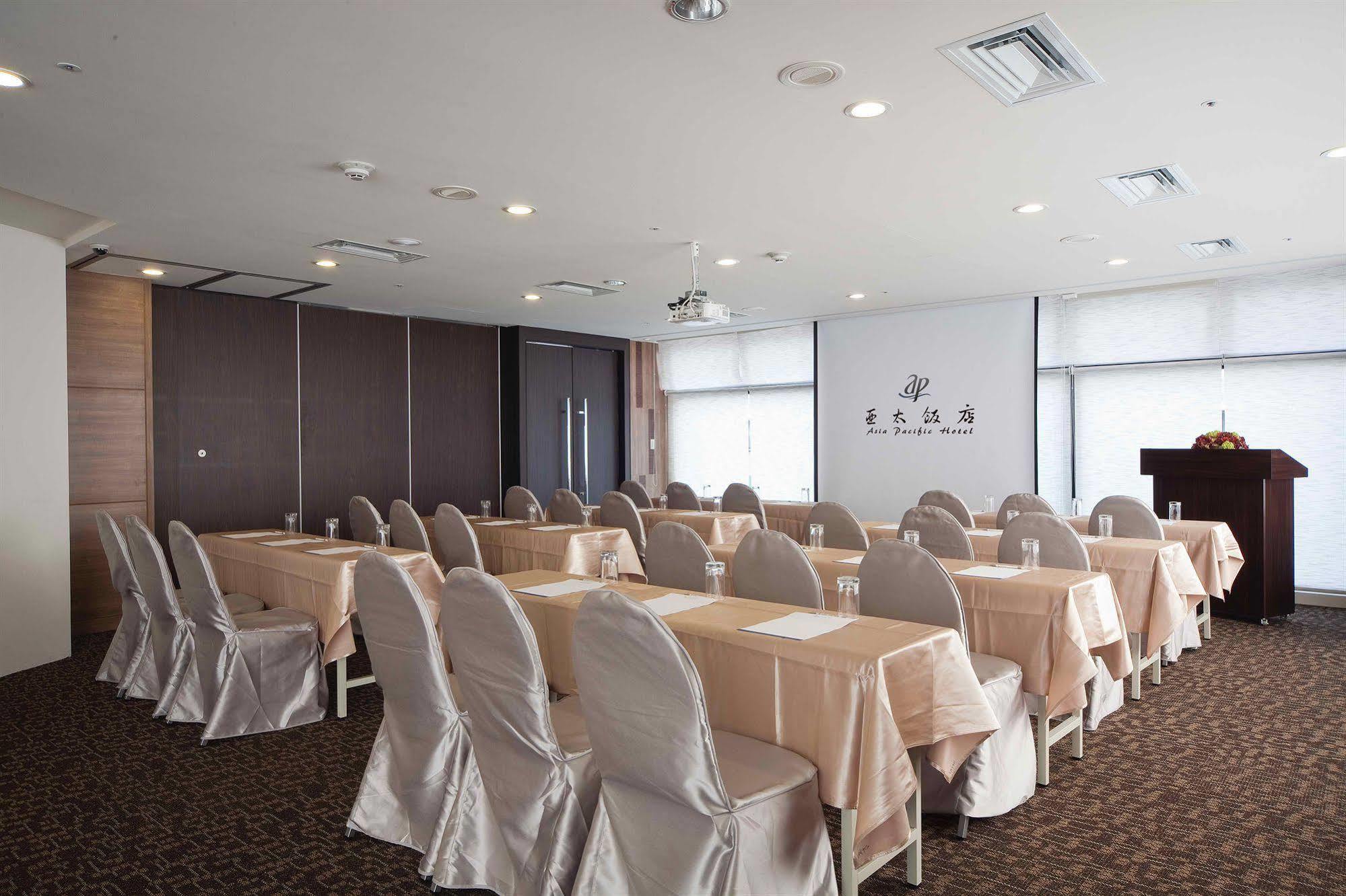 Asia Pacific Hotel Тамсуи Экстерьер фото